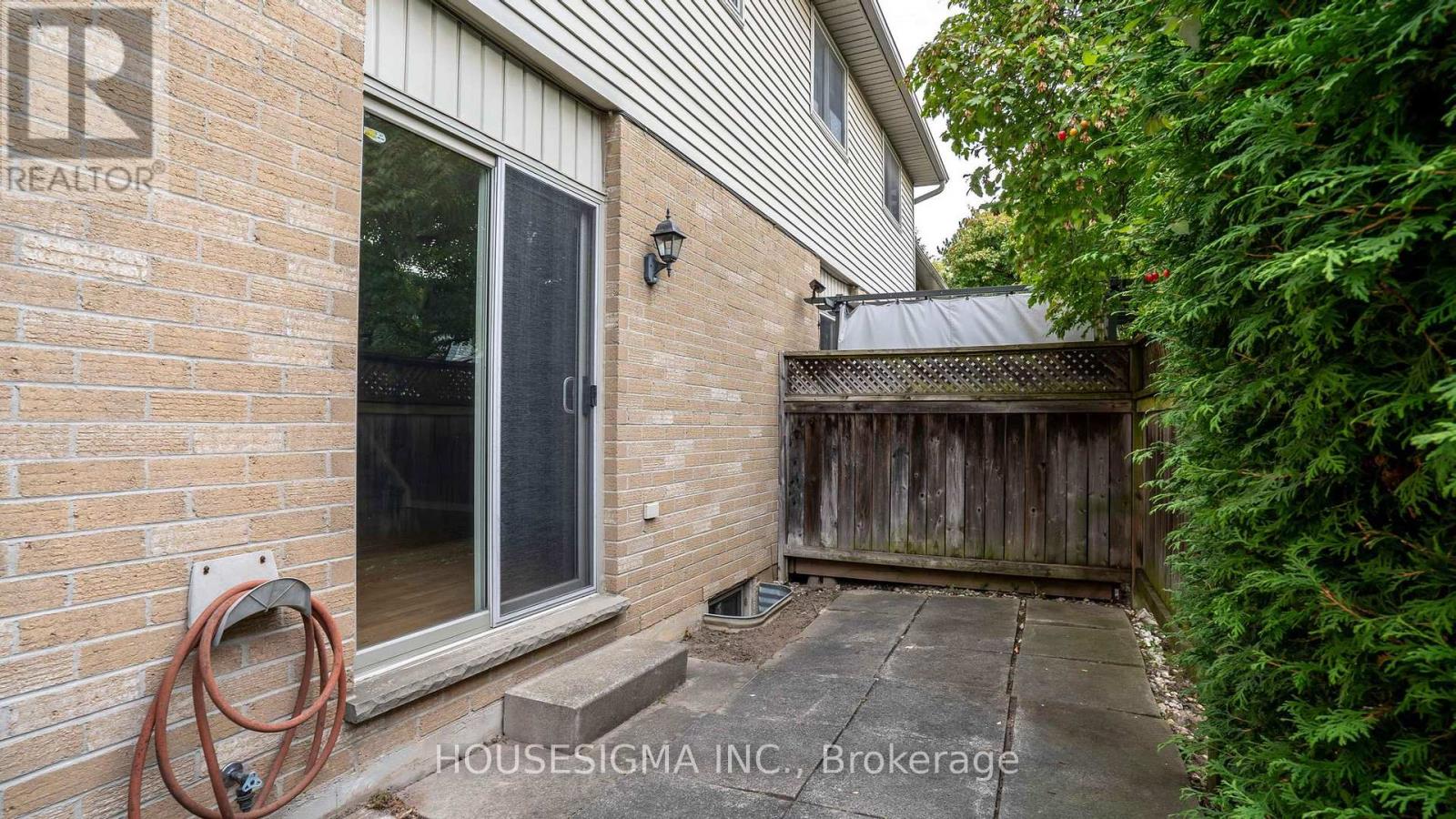 39 - 141 Condor Court, London East, Ontario  N5W 6A1 - Photo 30 - X13849982