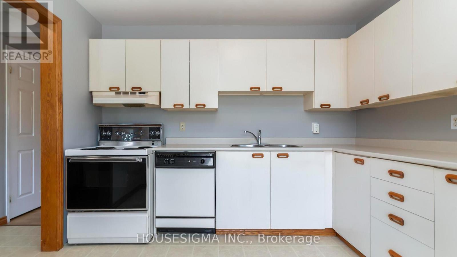 39 - 141 Condor Court, London East, Ontario  N5W 6A1 - Photo 6 - X13849982