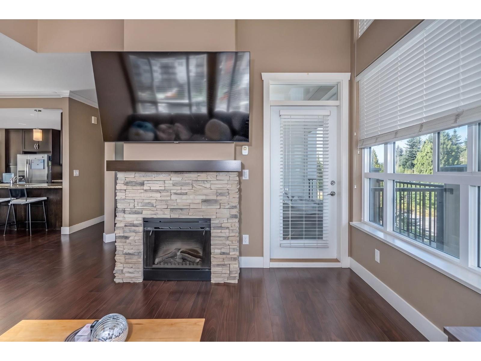 403 3192 GLADWIN ROAD