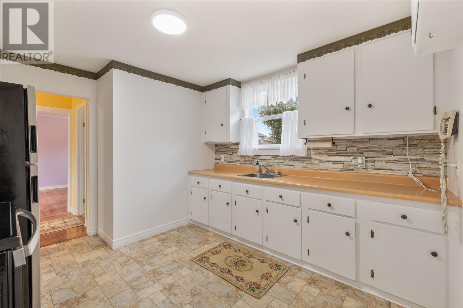 28 Ruth Avenue, Mount Pearl — photo 8
