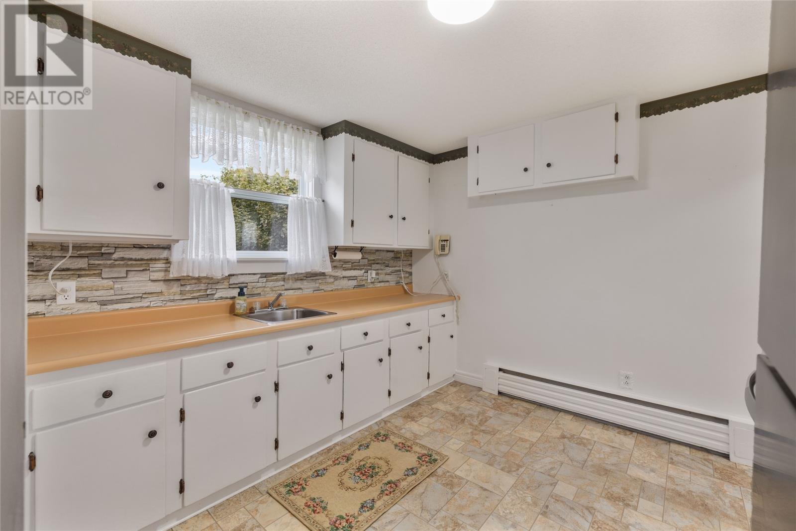 28 Ruth Avenue, Mount Pearl — photo 9