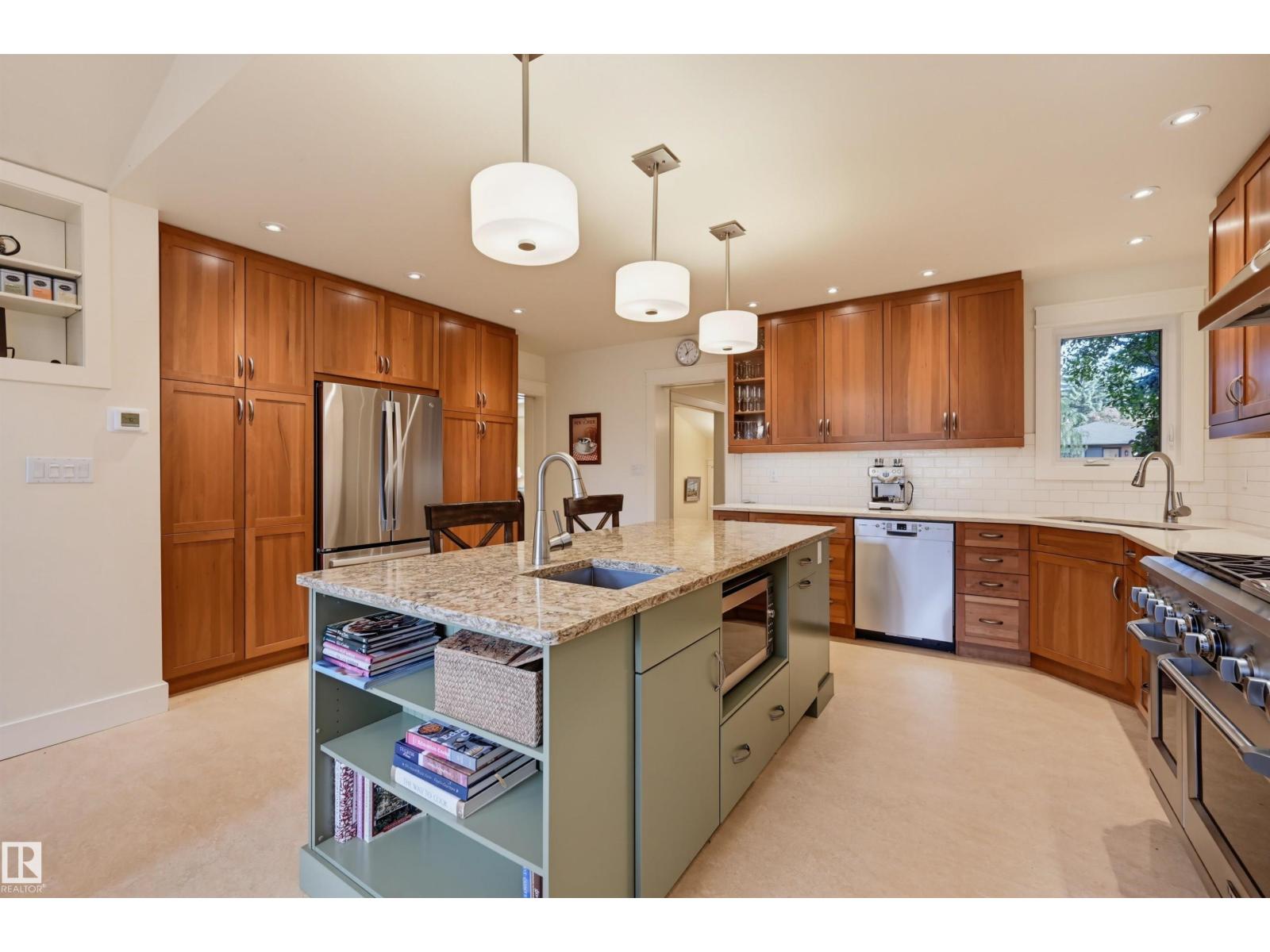 9130 118 ST NW