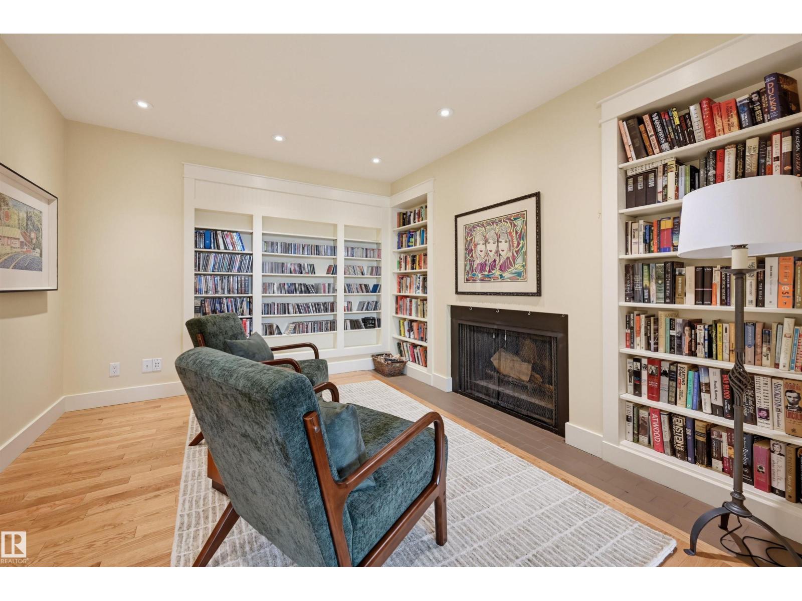9130 118 ST NW