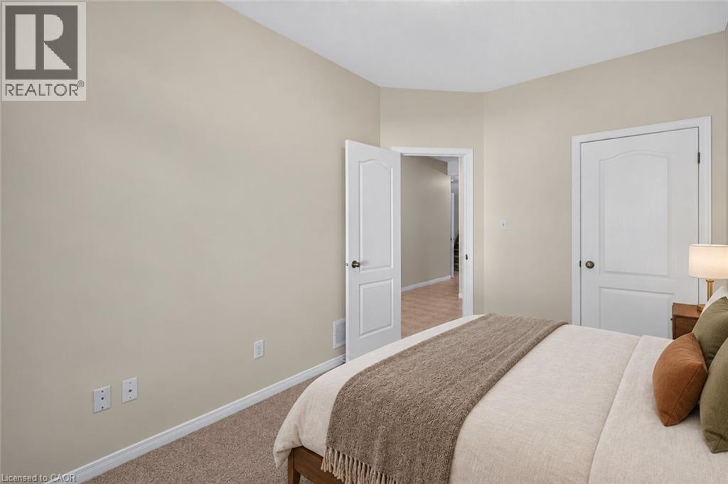 566 Southridge Drive Unit# 65, Hamilton, Ontario  L9C 7W5 - Photo 8 - 40865114