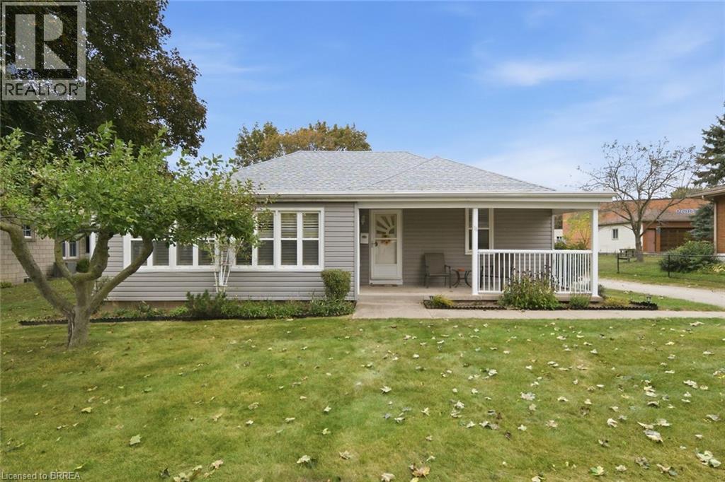 111 Silver Street, Paris, Ontario  N3L 1V2 - Photo 1 - 40866854