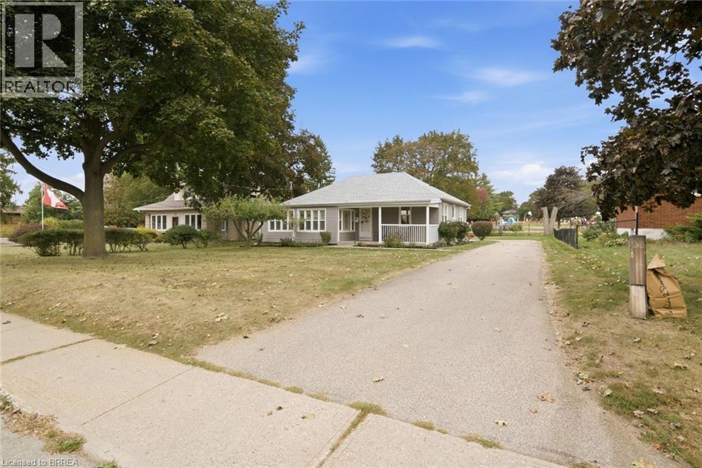 111 Silver Street, Paris, Ontario  N3L 1V2 - Photo 2 - 40866854