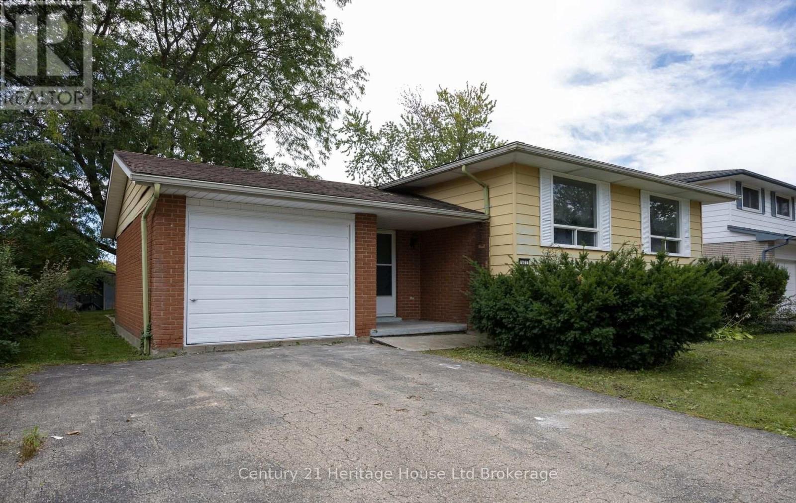 111 Briarhill Drive, Stratford, Ontario N5A 6N6 - Photo 4 - X13850060