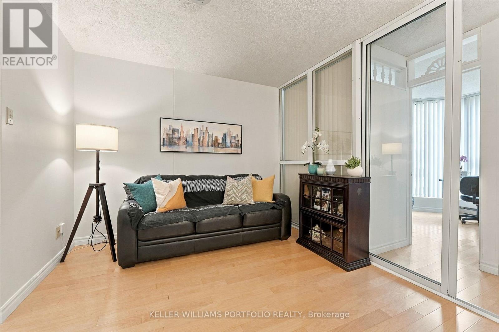2304 - 55 Centre Avenue, Toronto, Ontario  M5G 2H5 - Photo 8 - C13849934