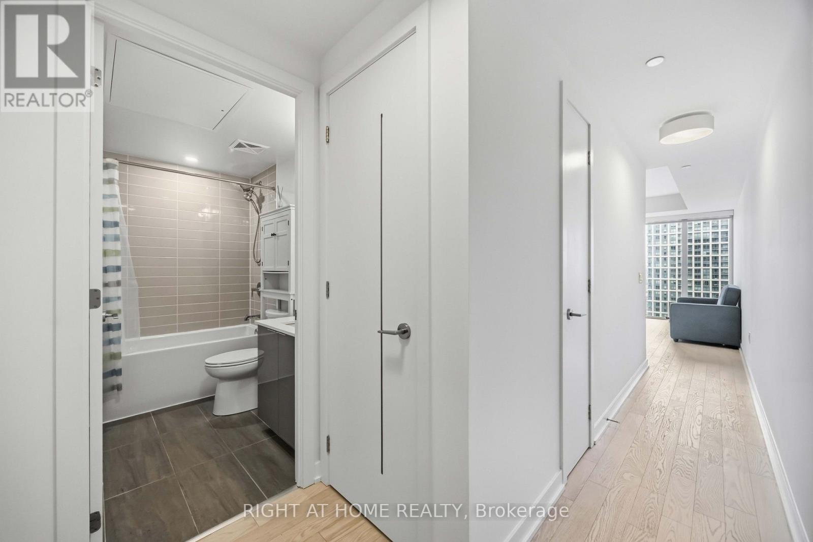 2801 - 357 King Street W, Toronto, Ontario  M5V 0S7 - Photo 16 - C13850004