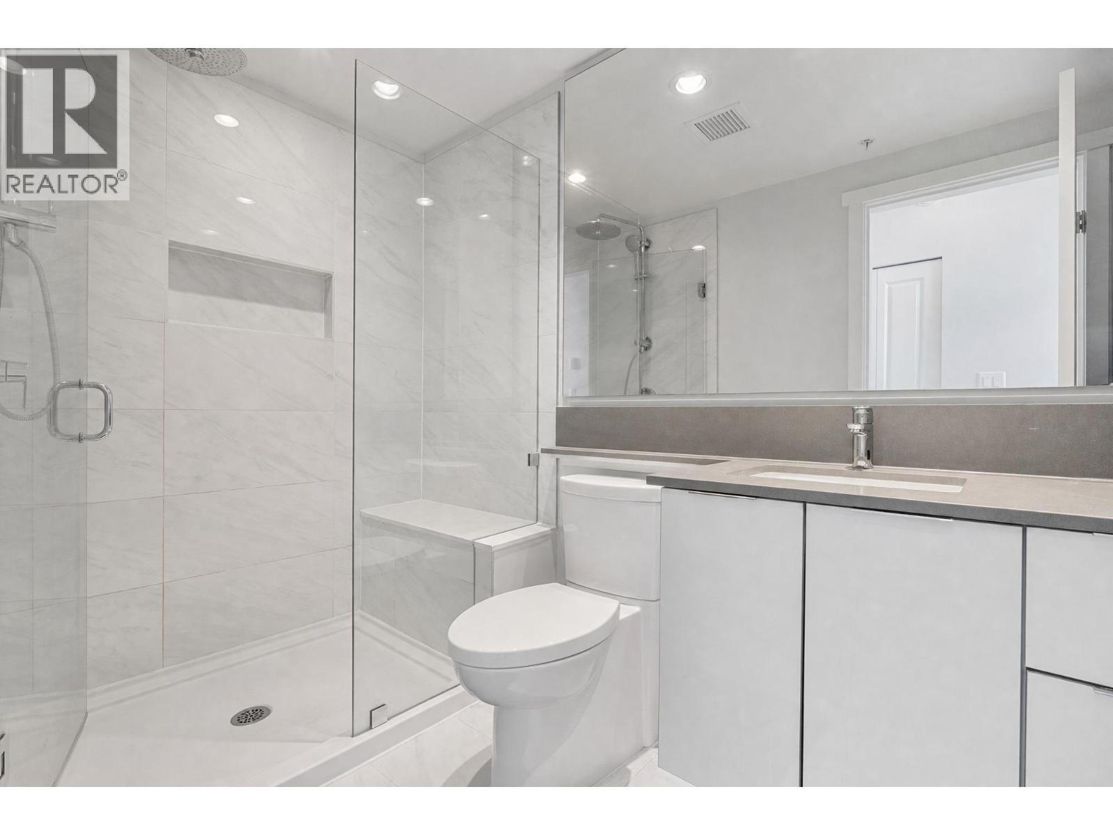 3703 2388 MADISON AVENUE
