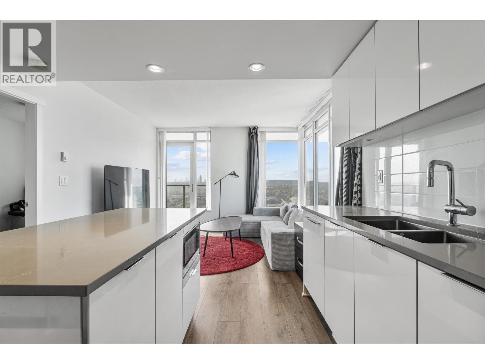 3703 2388 MADISON AVENUE