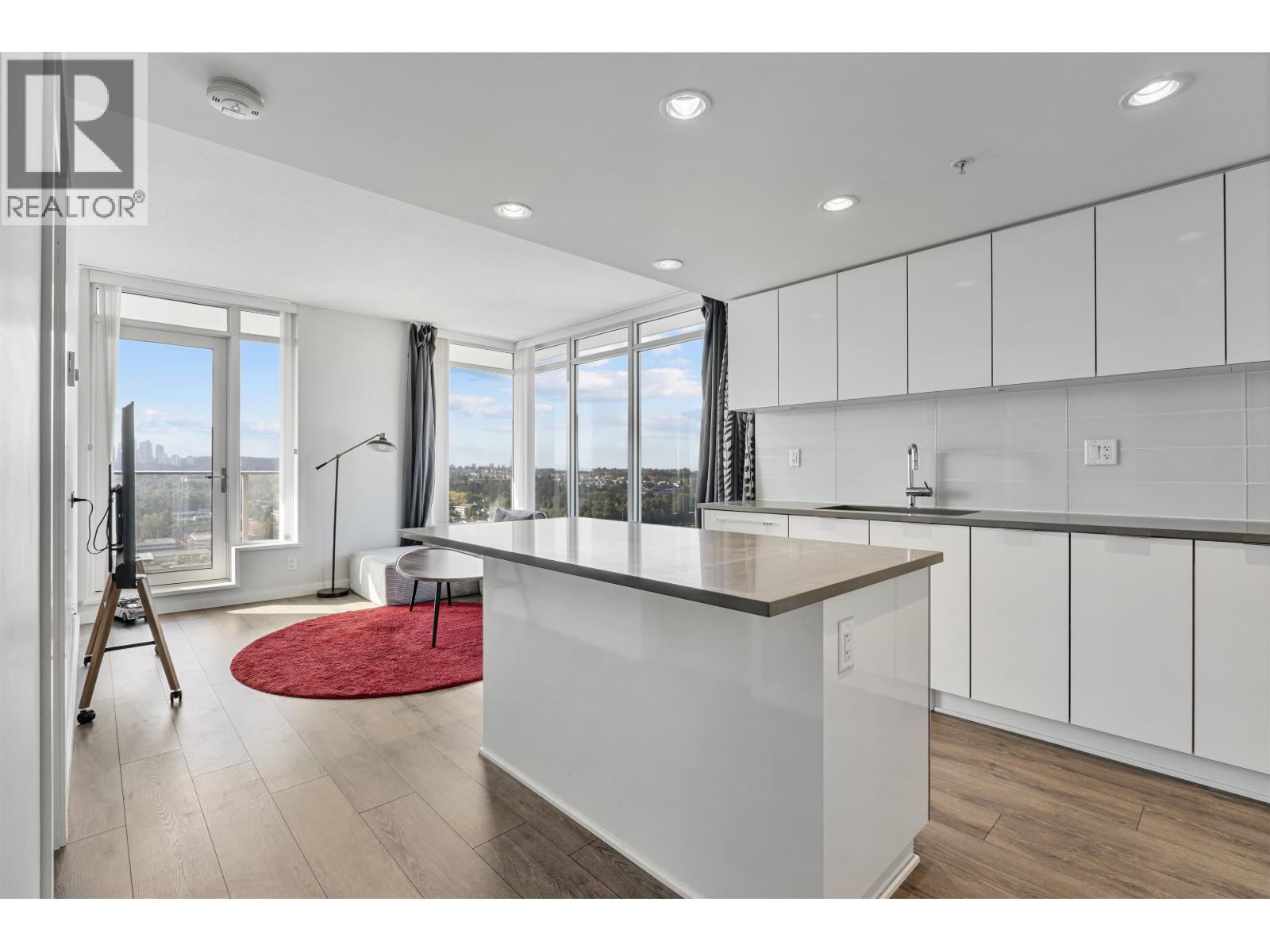 3703 2388 MADISON AVENUE
