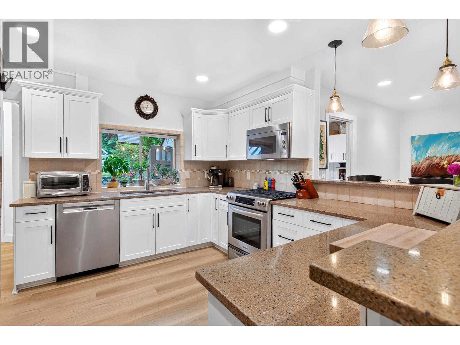 23803 128 Crescent, Maple Ridge, British Columbia  V4R 1P5 - Photo 11 - R3171122