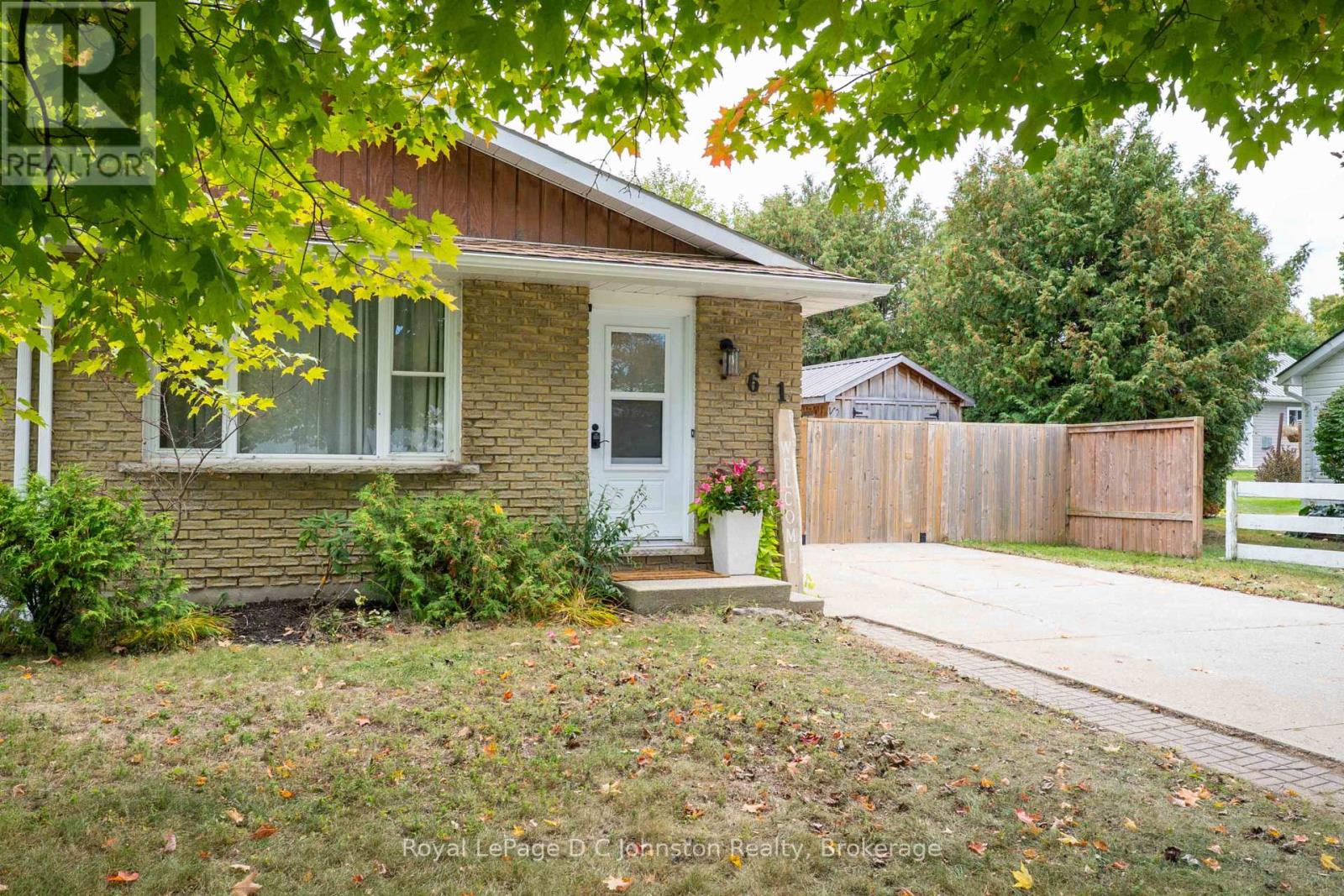 761 Arlington Street, Saugeen Shores, Ontario  N0H 2C4 - Photo 2 - X13850056