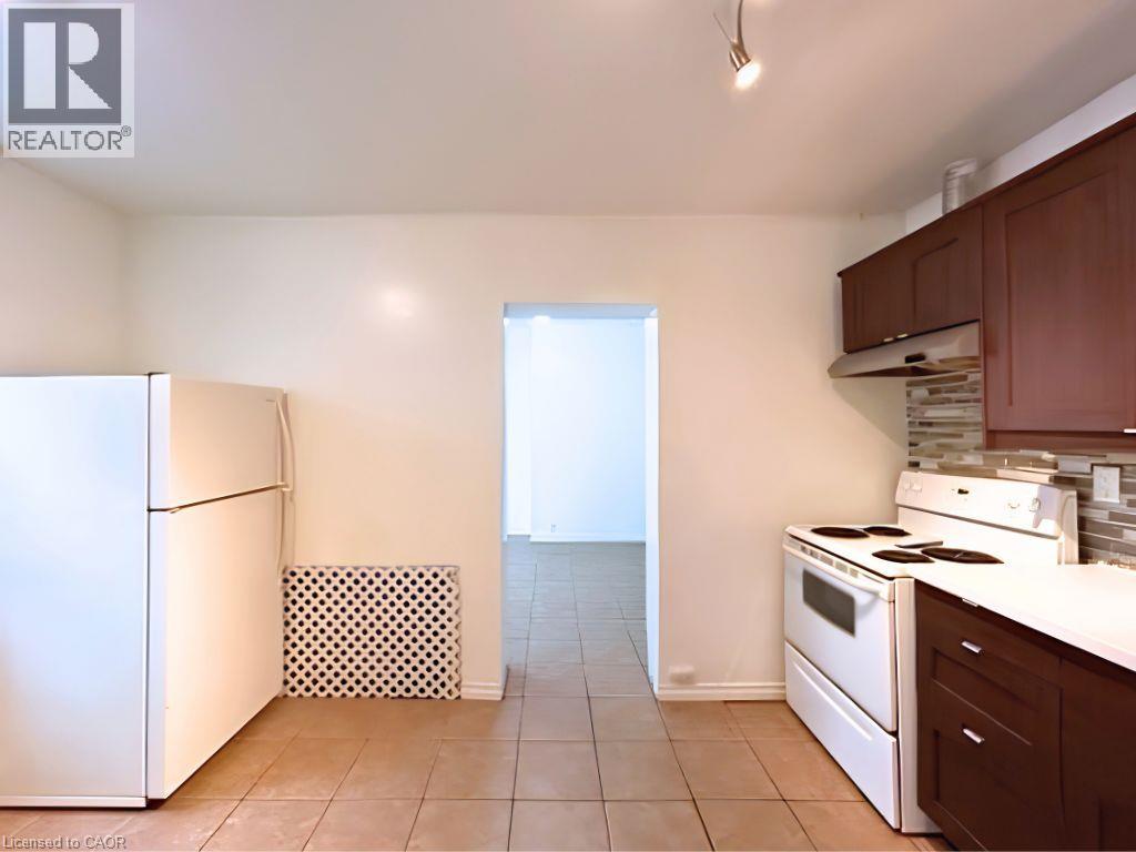 69 Sherman Avenue S Unit# 4, Hamilton, Ontario L8M 2P8 - Photo 3 - 40853674