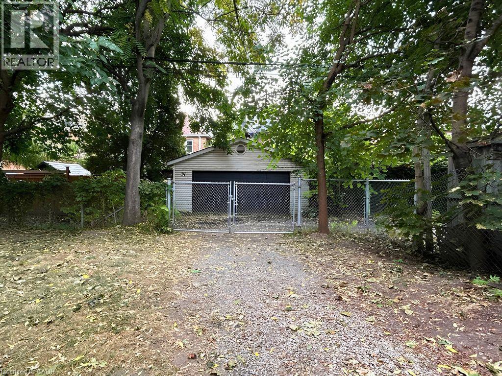 69 Sherman Avenue S Unit# 4, Hamilton, Ontario L8M 2P8 - Photo 12 - 40853674