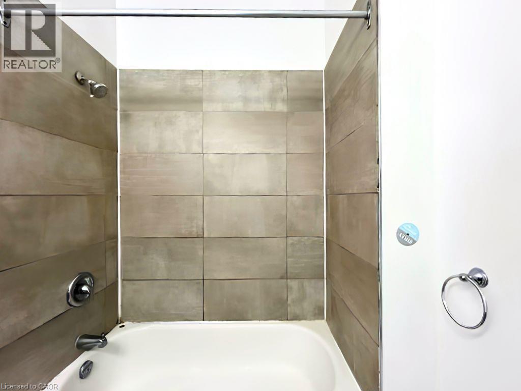 69 Sherman Avenue S Unit# 4, Hamilton, Ontario L8M 2P8 - Photo 11 - 40853674