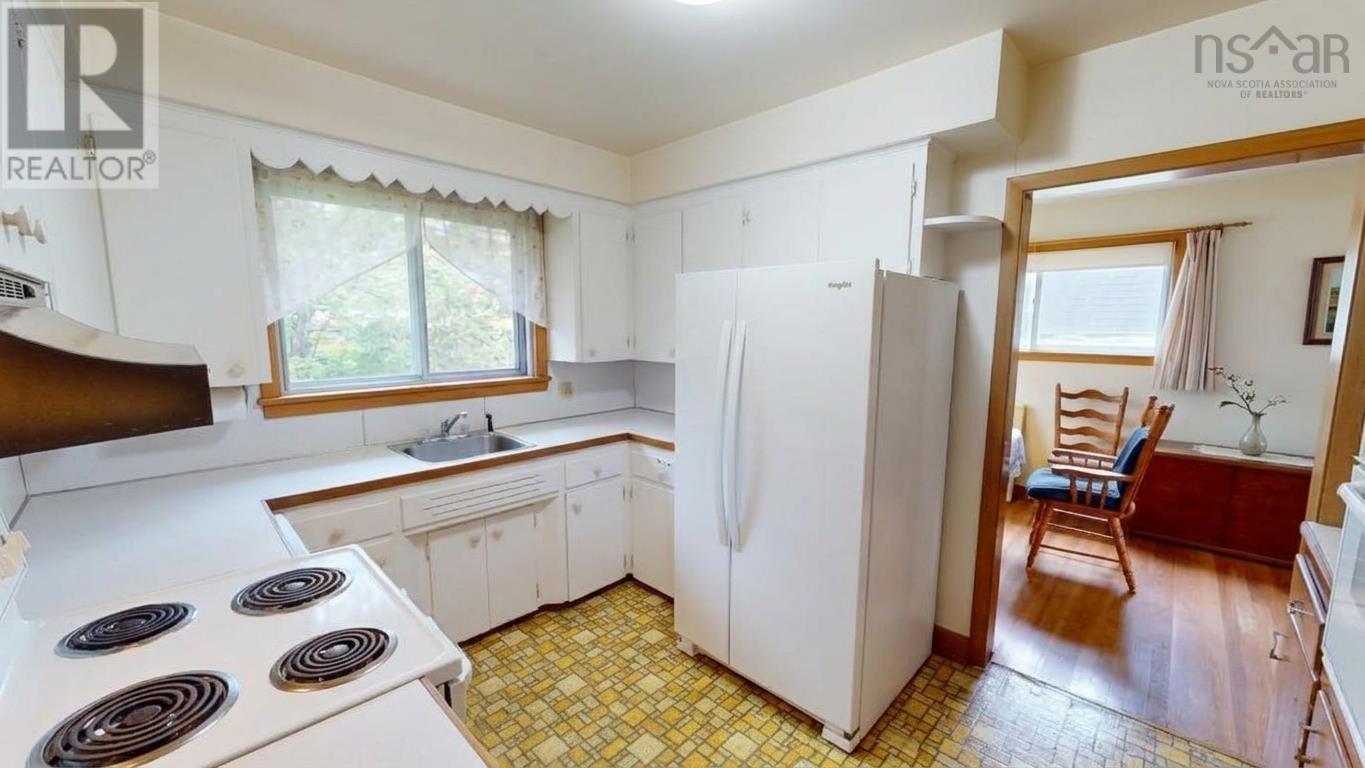 33 Anderson Street, Dartmouth, Nova Scotia  B2W 2T7 - Photo 5 - 202624826