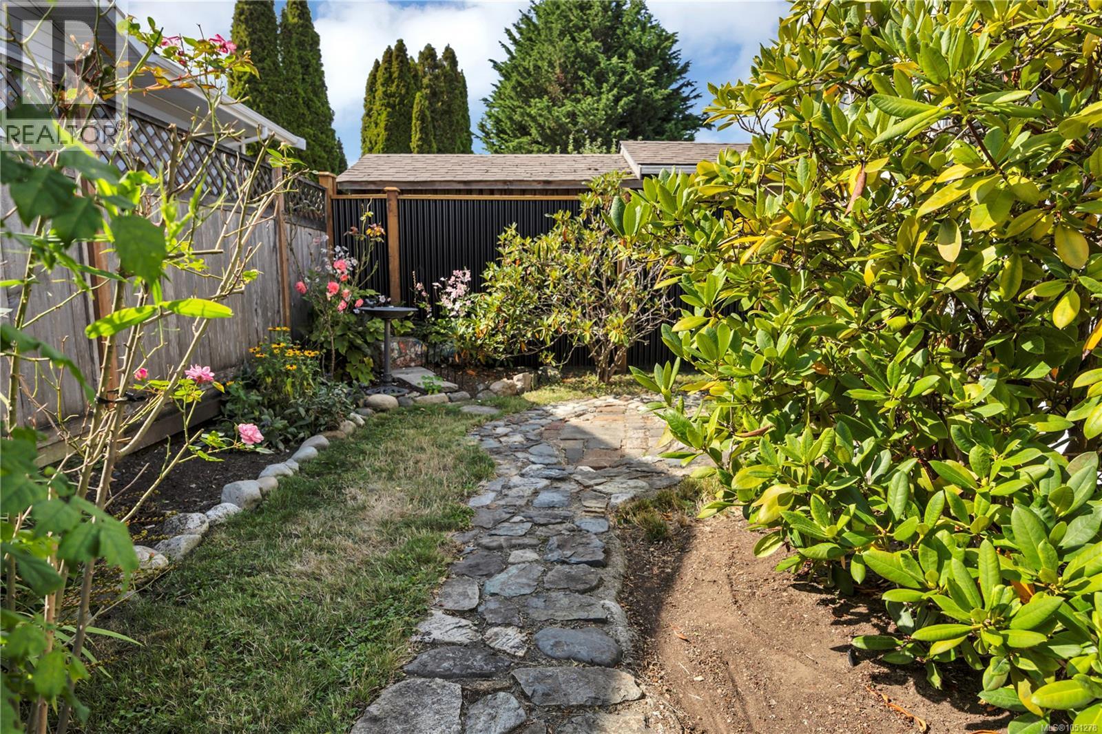 702 Forsyth Ave
