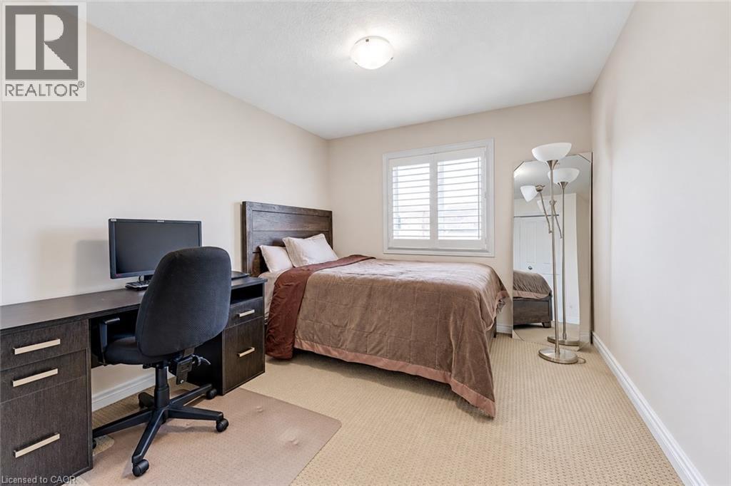 18 Crossbridge Avenue, Kitchener, Ontario  N2A 0J9 - Photo 31 - 40866102