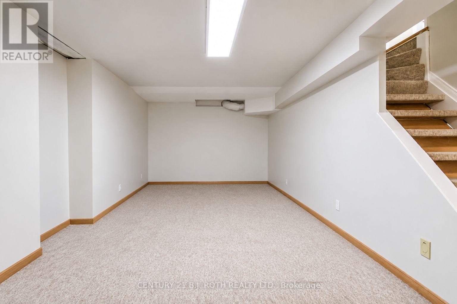 77 Pepler Place, Barrie, Ontario  L4N 5E3 - Photo 37 - S13849466