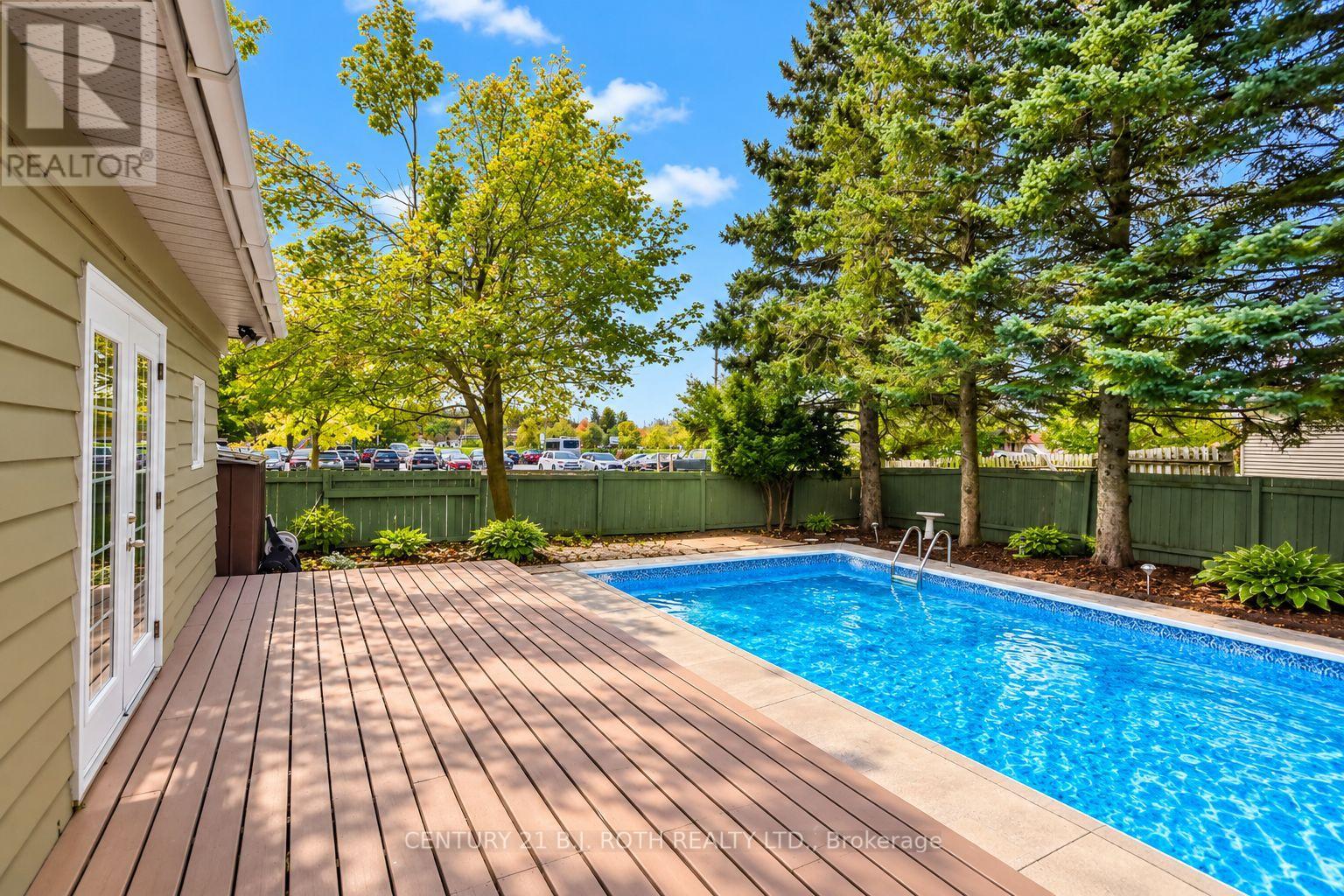 77 Pepler Place, Barrie, Ontario  L4N 5E3 - Photo 38 - S13849466