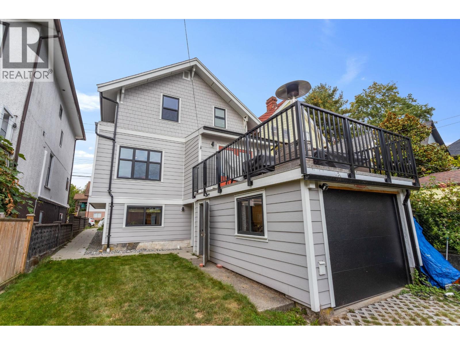 1444 LAKEWOOD DRIVE