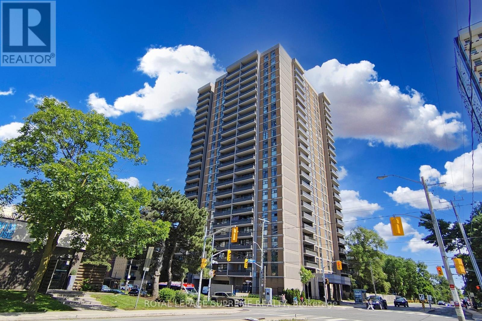 401 - 135 MARLEE AVENUE, Toronto, Ontario