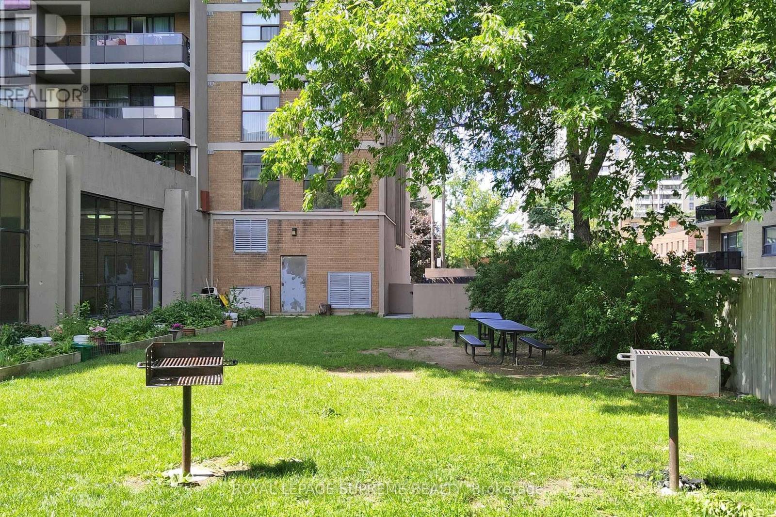 401 - 135 Marlee Avenue, Toronto, Ontario  M6B 4C6 - Photo 37 - W13849894
