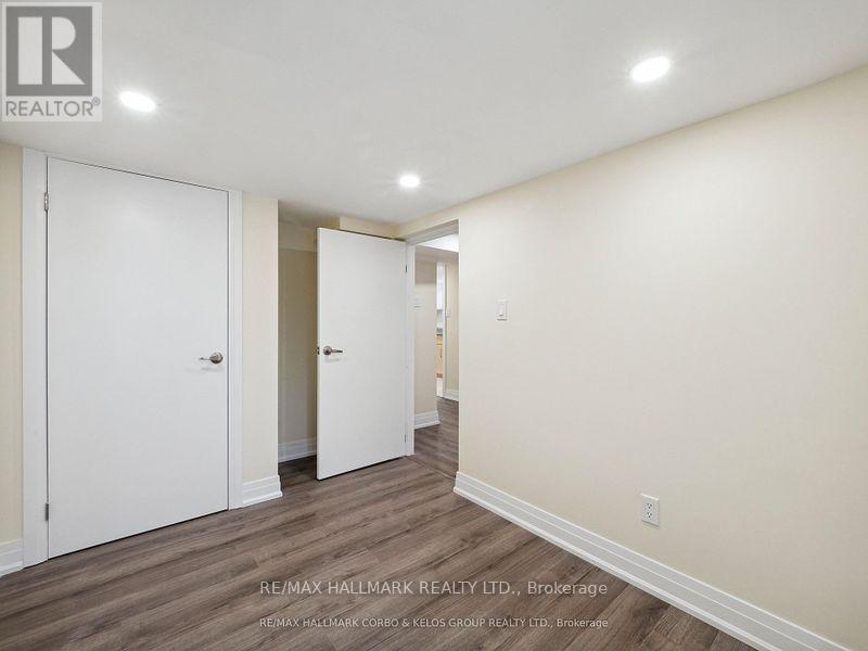 1132 Glengrove Avenue, Toronto, Ontario  M6B 2K4 - Photo 4 - W13849912