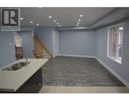 54 BAYCLIFFE CRESCENT, Brampton, Ontario