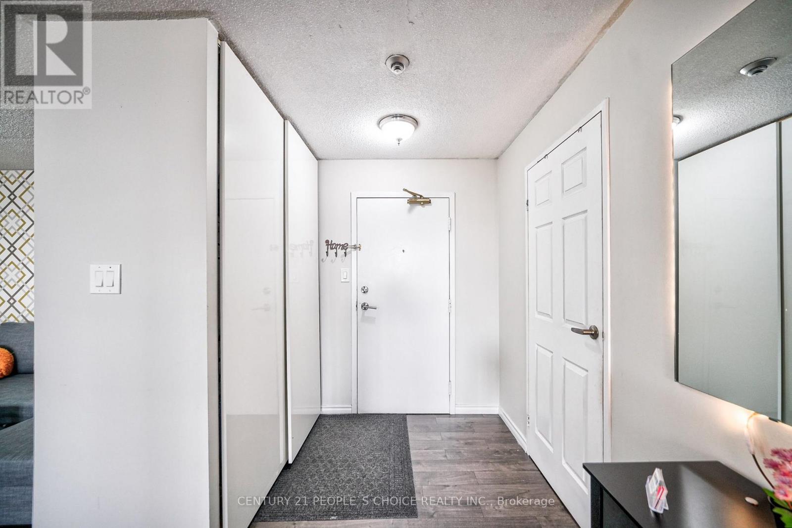 1710 - 5 Rowntree Road, Toronto, Ontario  M9V 5G9 - Photo 3 - W13850054