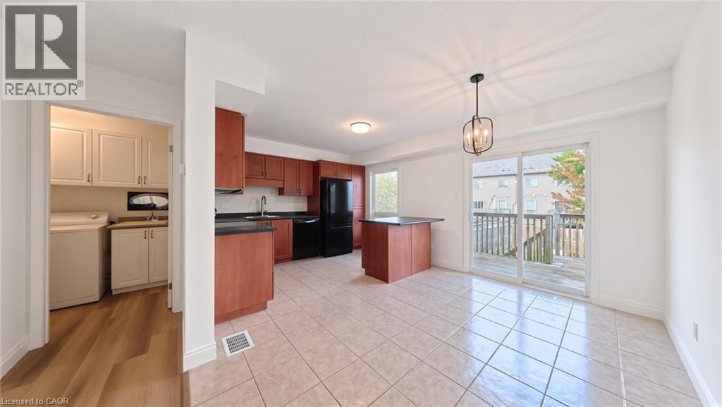 250 Parkvale Drive, Kitchener, Ontario  N2R 1Y8 - Photo 5 - 40868181