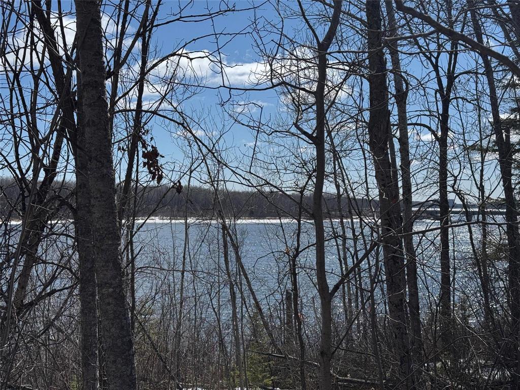 155 Brookfield Road Lac Du Bonnet RM Manitoba Canada R0E1A0 2