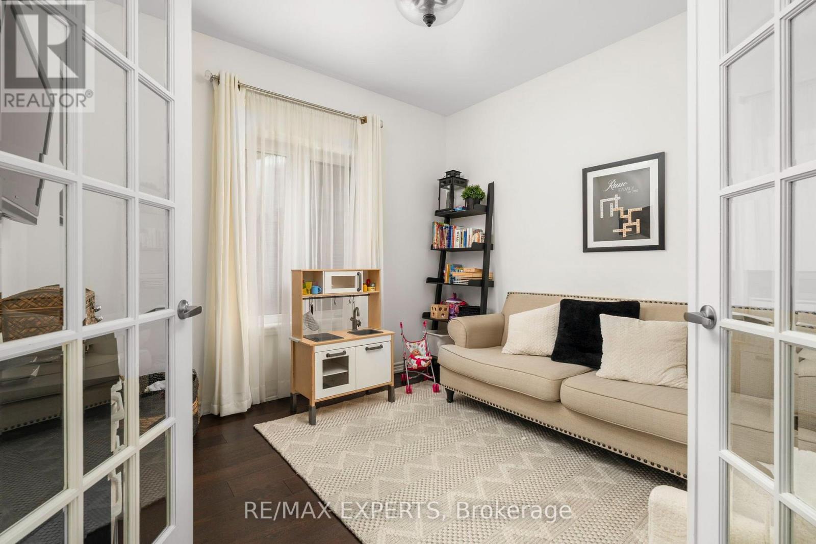 20 Hackett Street, New Tecumseth, Ontario  L9R 1V2 - Photo 7 - N13849328