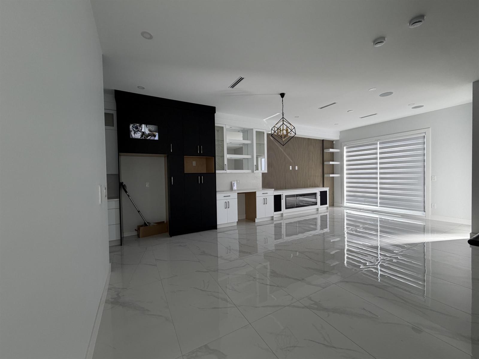 101 16633 18A AVENUE