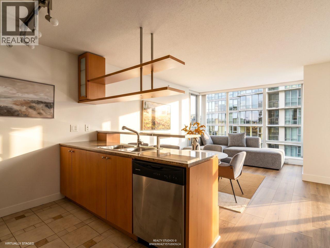 2208 1495 Richards Street, Vancouver, British Columbia  V6Z 3E3 - Photo 3 - R3170206