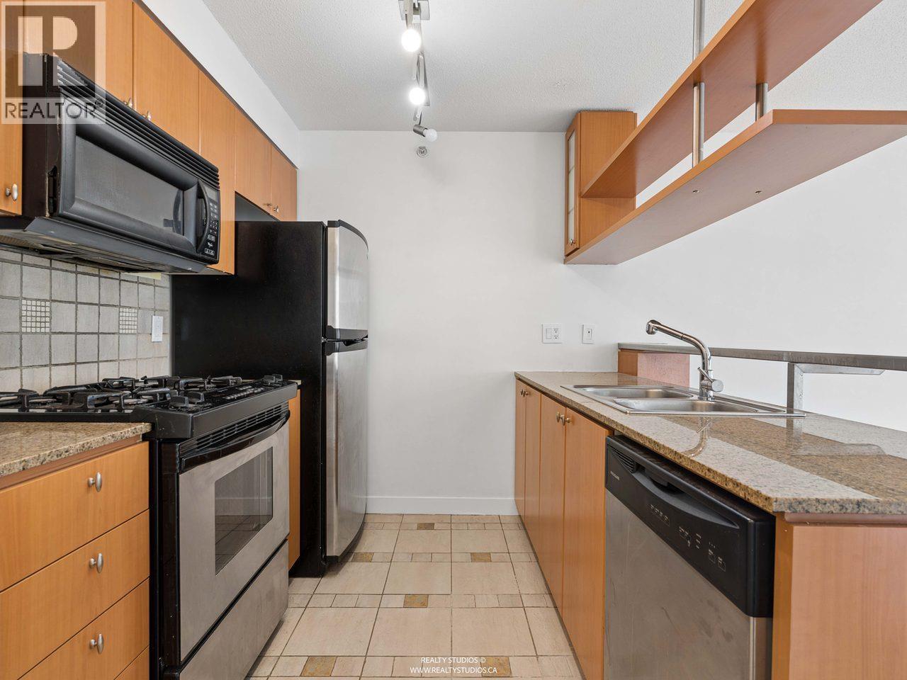2208 1495 Richards Street, Vancouver, British Columbia  V6Z 3E3 - Photo 5 - R3170206