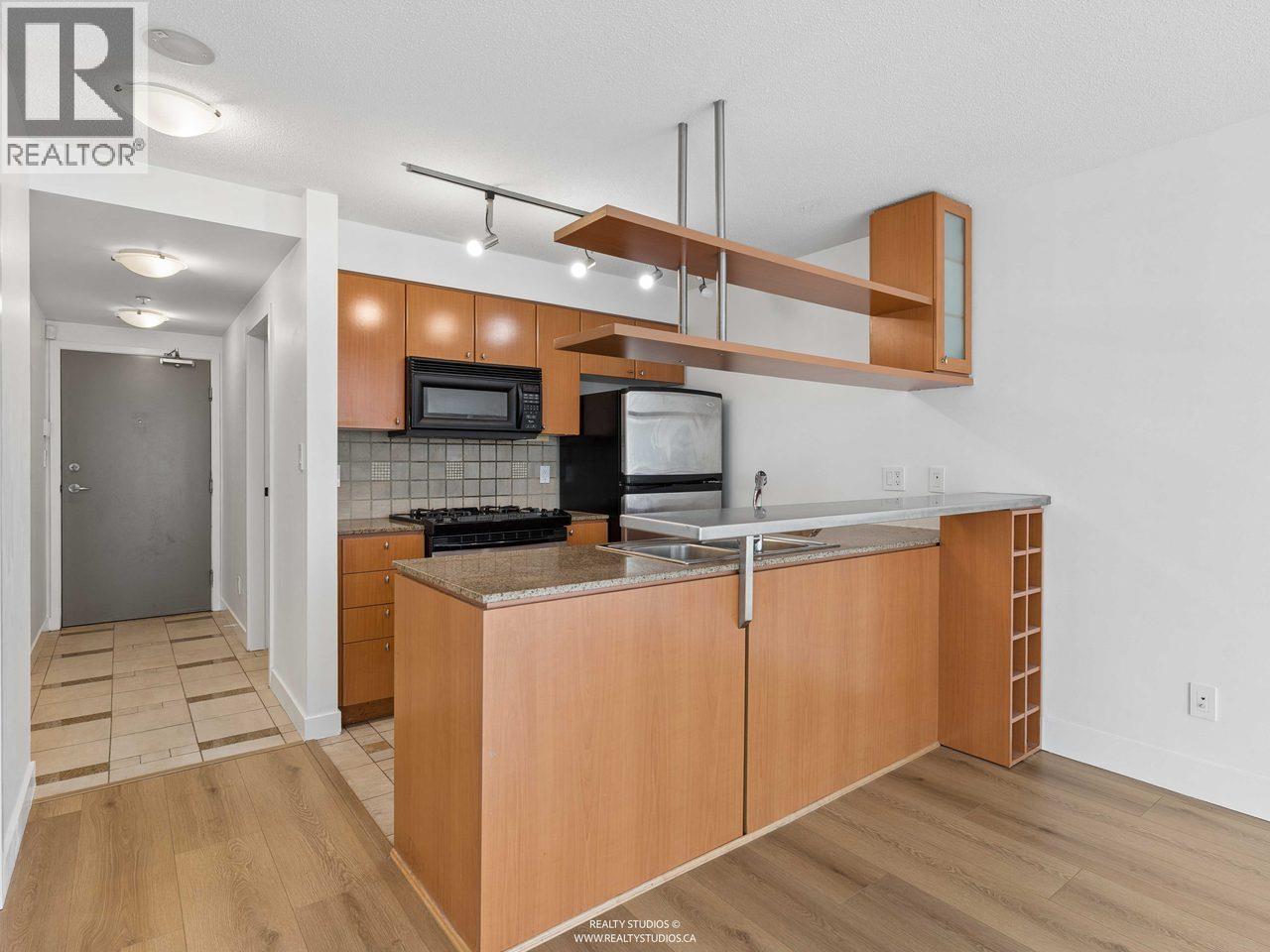 2208 1495 Richards Street, Vancouver, British Columbia  V6Z 3E3 - Photo 4 - R3170206