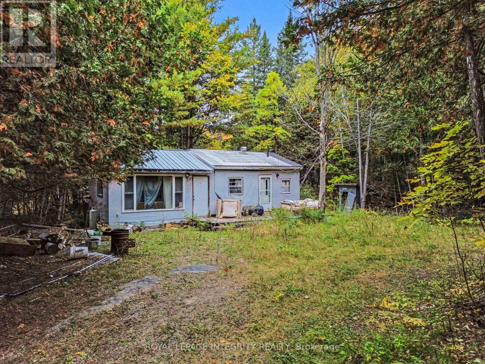 665 Bathurst Line E, Tay Valley, Ontario K0G 1M0 - Photo 2 - X13756230
