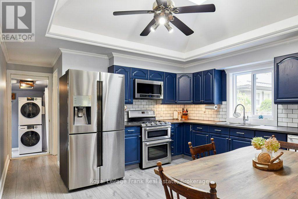 34 Pleasant View Avenue, Scugog, Ontario  L0B 1E0 - Photo 12 - E13850360