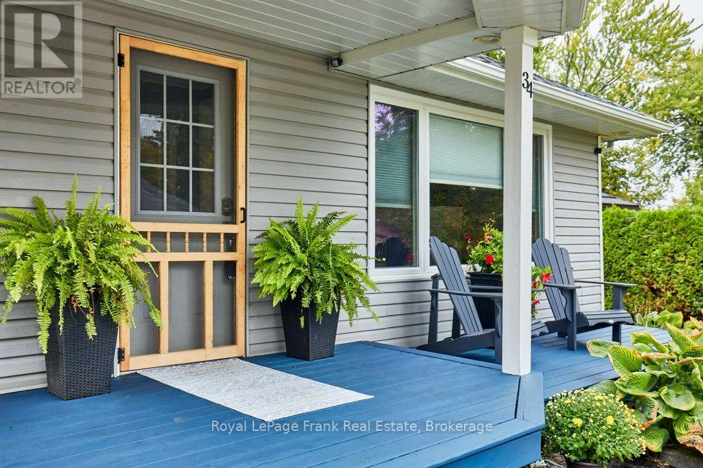 34 Pleasant View Avenue, Scugog, Ontario  L0B 1E0 - Photo 4 - E13850360