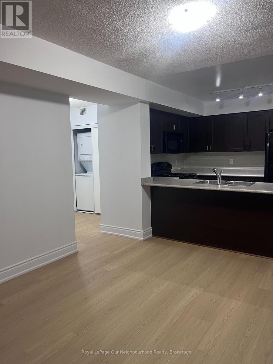 402 - 1600 Charles Street, Whitby, Ontario  L1N 0G4 - Photo 4 - E13850362