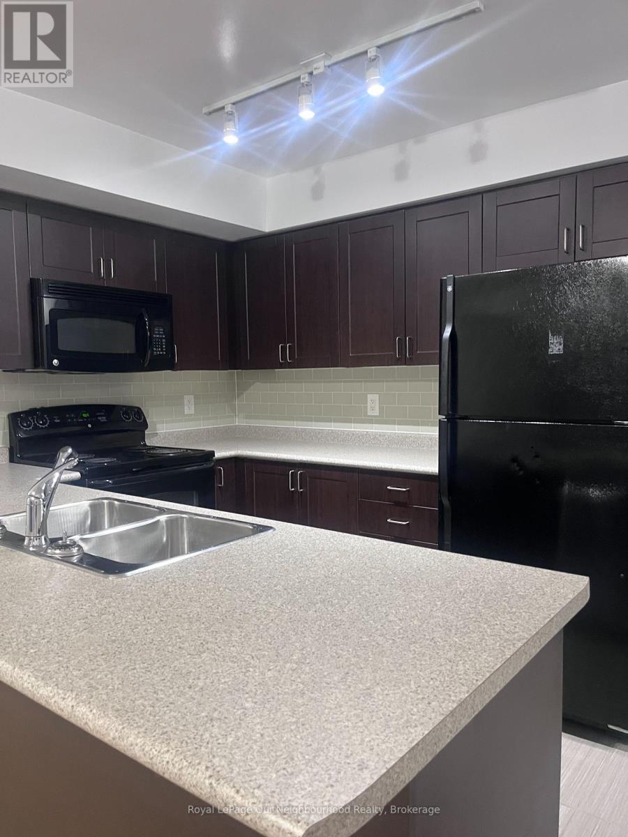 402 - 1600 Charles Street, Whitby, Ontario  L1N 0G4 - Photo 6 - E13850362