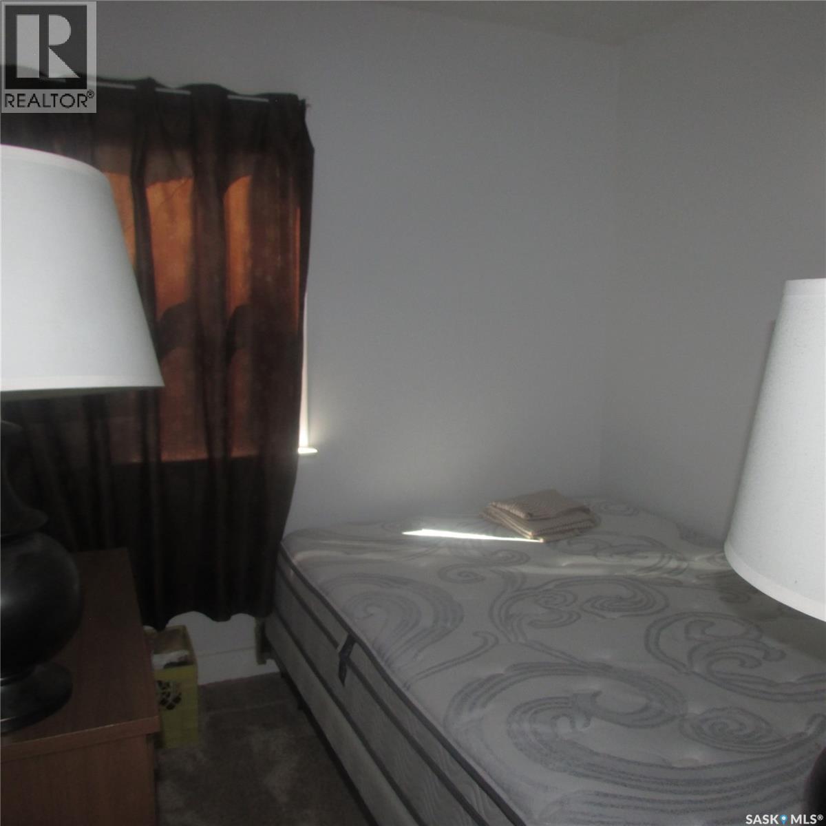 1742 Quebec Street, Regina, Saskatchewan  S4P 1J3 - Photo 3 - SK050120