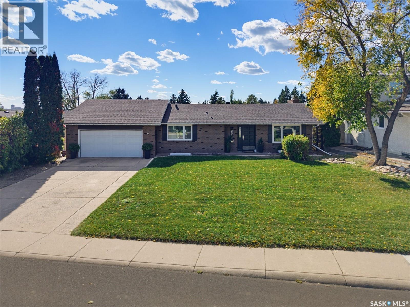 25 Capilano Drive, Saskatoon, Saskatchewan  S7K 4A4 - Photo 2 - SK050037