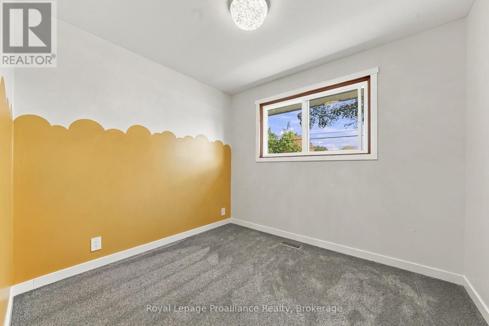619 Ashley Street, Belleville, Ontario  K0K 2B0 - Photo 17 - X13850110