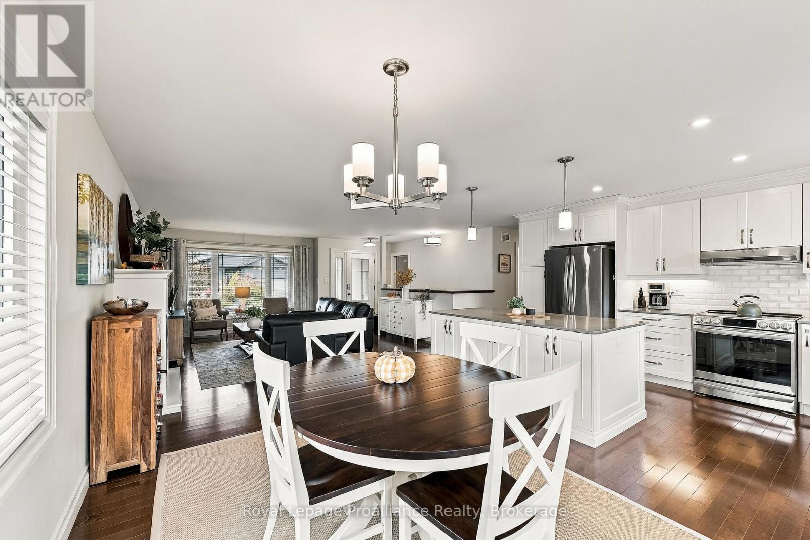31 Ambrosia Terrace, Quinte West, Ontario  K8V 0G7 - Photo 19 - X13850234