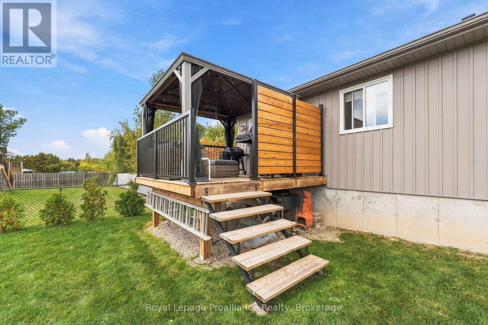 31 Ambrosia Terrace, Quinte West, Ontario  K8V 0G7 - Photo 45 - X13850234