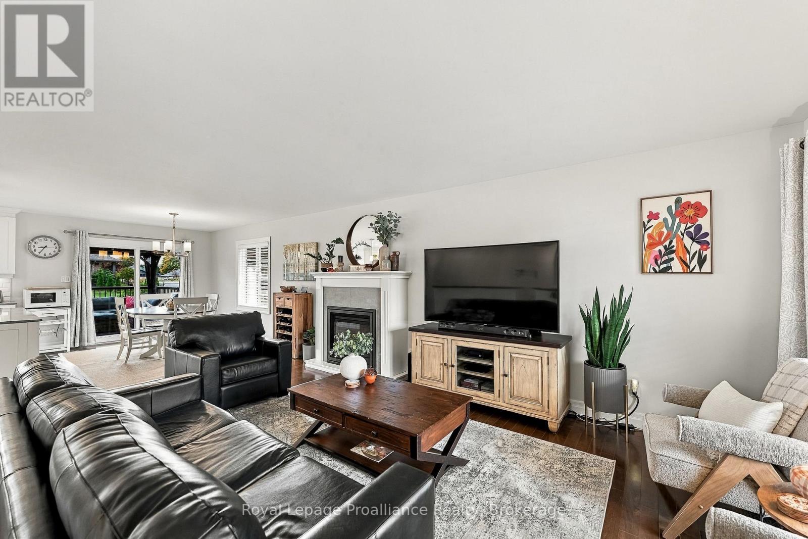 31 Ambrosia Terrace, Quinte West, Ontario  K8V 0G7 - Photo 9 - X13850234
